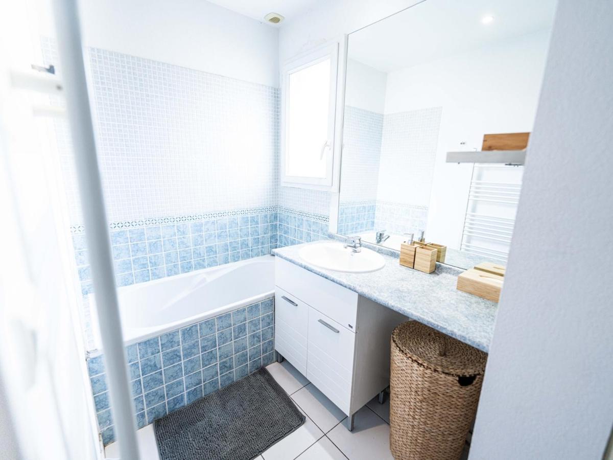 Villa Maison 2 Avec Terrasse, 2 Parkings Et Piscine Nimes